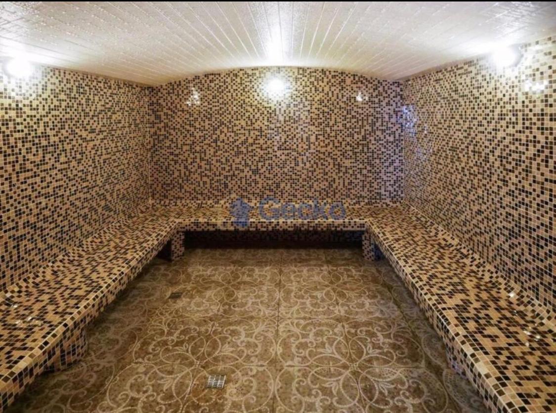 Large Deluxe 5 Grand Avenue * Pattaya